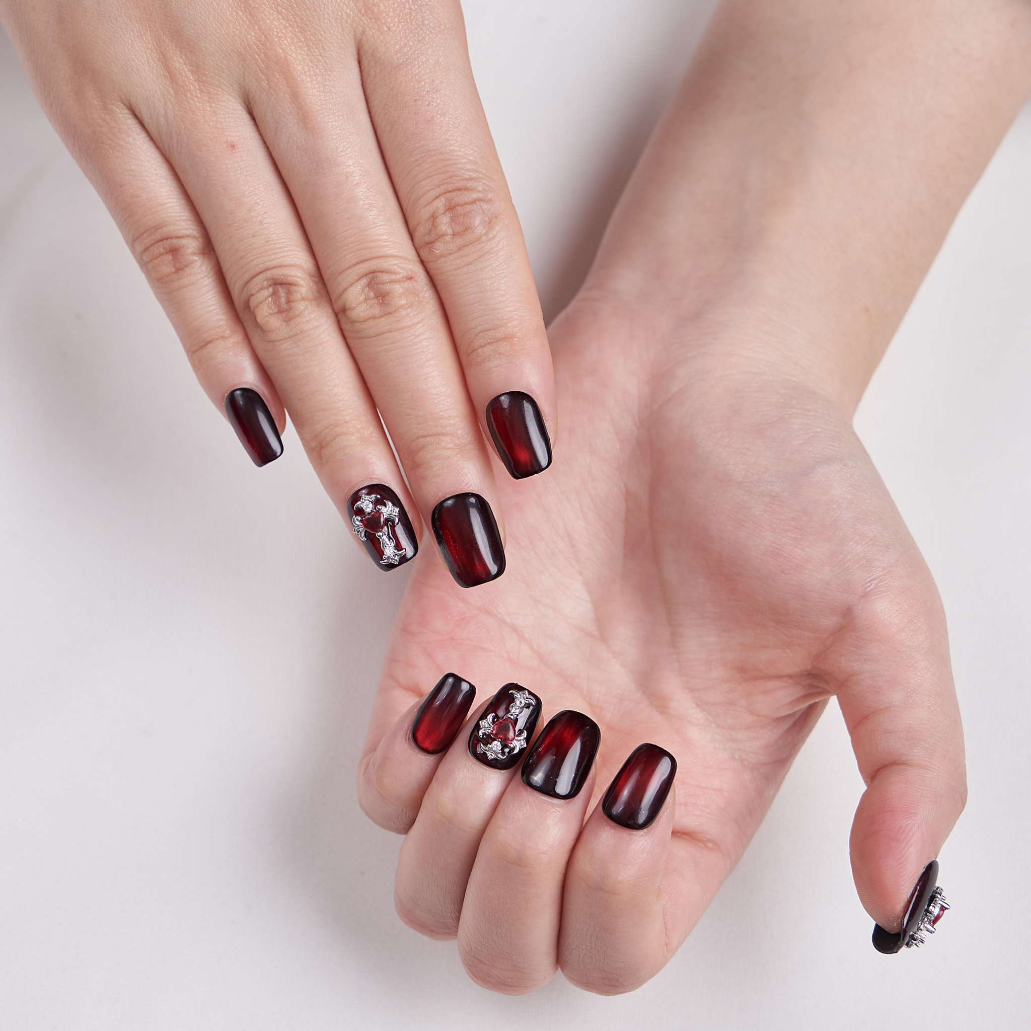 NAILIFY | PRESS-ON NAILS 